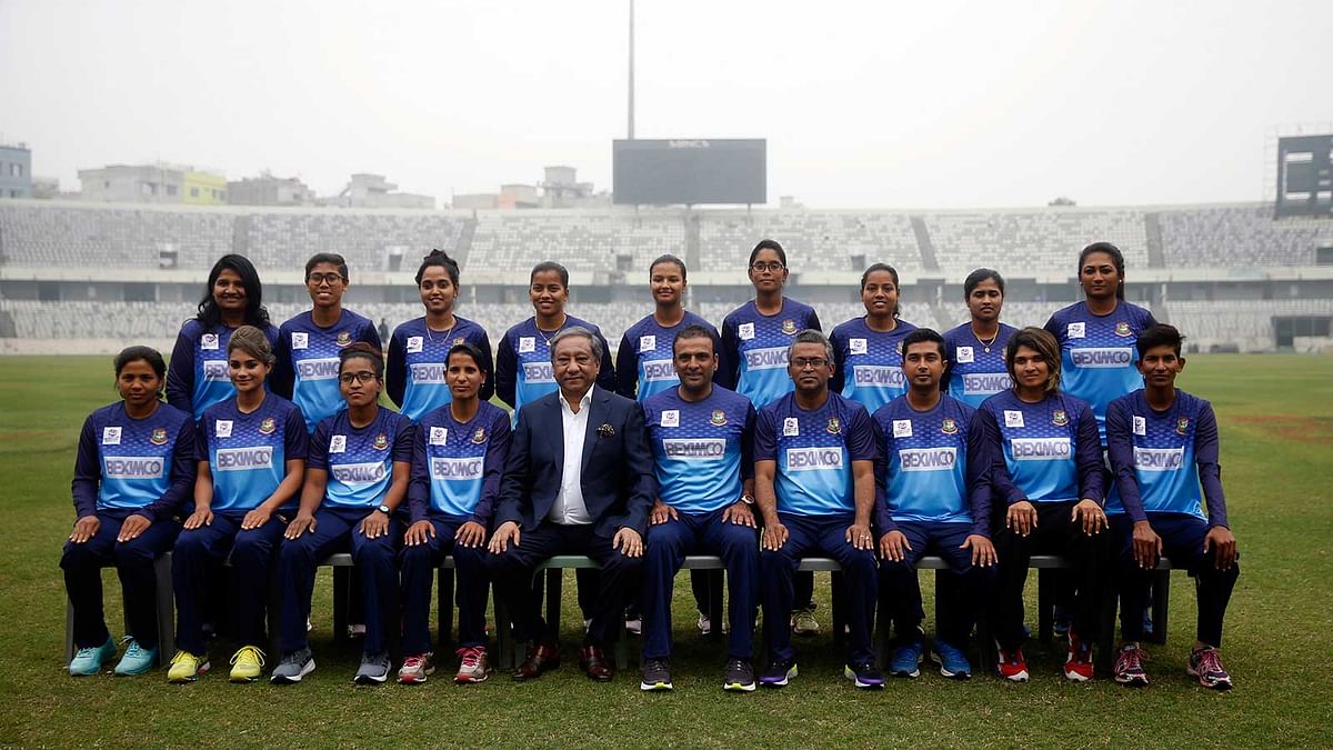 এশিয়ান চ্যাম্পিয়ন হয়ে বিশ্বকাপে পা রেখেছে বাংলাদেশ নারী ক্রিকেট দল। ছবি: প্রথম আলো