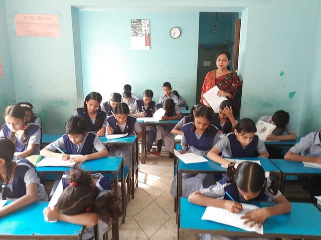 শিক্ষক নিয়োগ: প্রতি পদের জন্য লড়বেন ৪০ জন