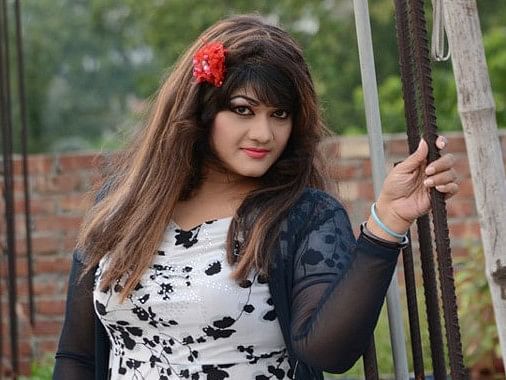এহতেশাম পরিচালিত ‘মৌমাছি’ ছবিতে অভিনয়ের মধ্য দিয়ে চলচ্চিত্রে অভিষেক হয় মুনমুনের। ছবি: সংগৃহীত