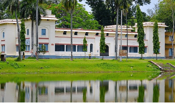 ১৯৪৭–এর দেশ বিভাগের পূর্ব পর্যন্ত কলেজটি কলকাতা বিশ্ববিদ্যালয়ের অধিভুক্ত ছিল। ছবি: সংগৃহীত