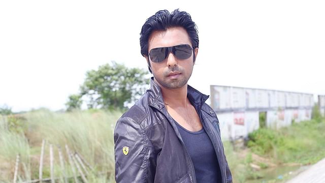 জিয়াউল ফারুক অপূর্ব।