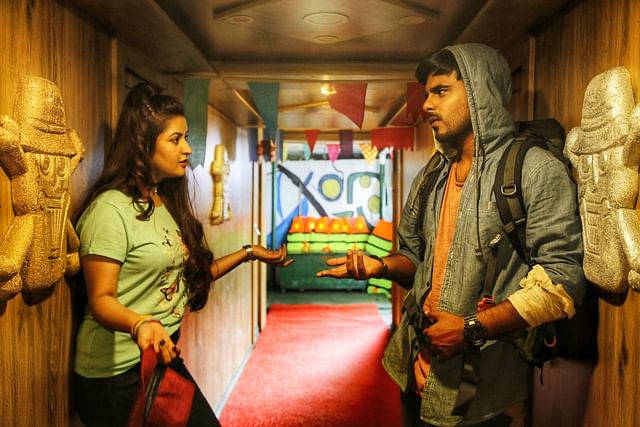 ‘অ্যাডভেঞ্চার অব সুন্দরবন’ ছবির সেটে পরীমনি-সিয়াম।