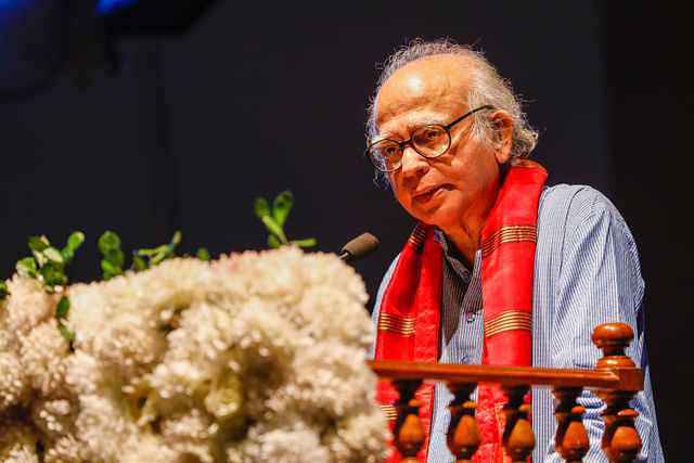 এক্সিম ব্যাংক-অন্যদিন হুমায়ূন আহমেদ সাহিত্য পুরস্কার পেলেন তাঁরা