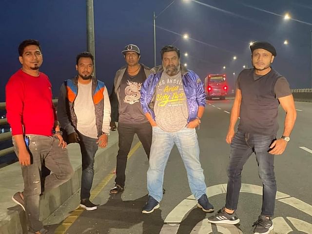 জনপ্রিয় ধারাবাহিক ‘ব্যাচেলর পয়েন্ট’–এর শিল্পীরা এখন নোয়াখালীতে আছেন।