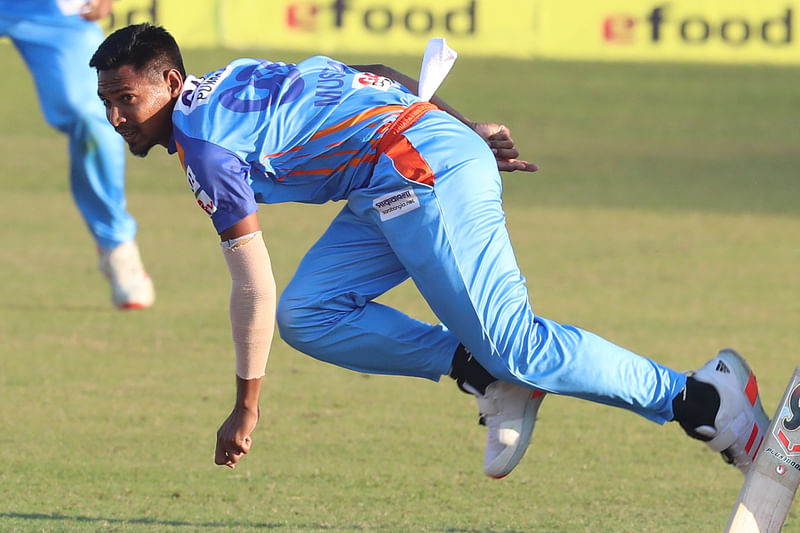 সবচেয়ে বেশি উইকেট মোস্তাফিজুর রহমানের।