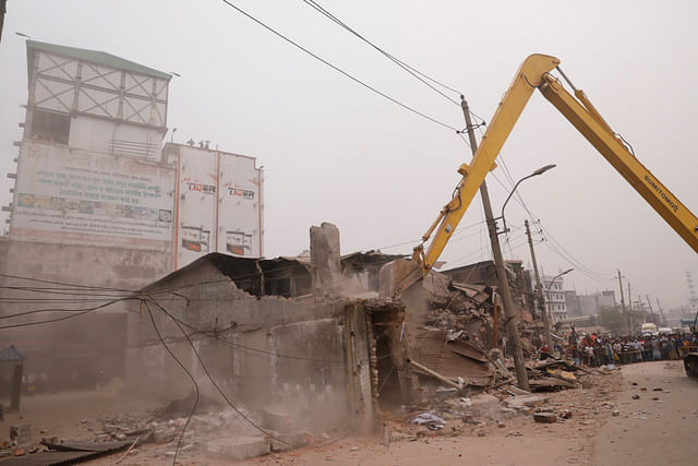‘চাঁন সরদার কোল্ড স্টোরেজ’ নামের প্রতিষ্ঠানটি ইমামগঞ্জ এলাকায় অবস্থিত