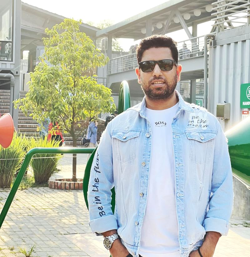 পরিচালক মোস্তফা কামাল রাজ নভেম্বর থেকে নাটকটির শুটিং শুরু করবেন