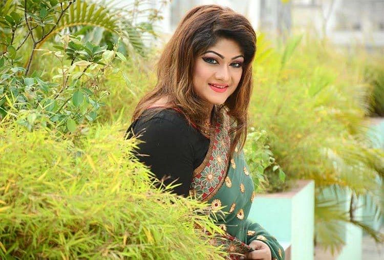 চট্টগ্রামের রাউজানের মেয়ে মুনমুন