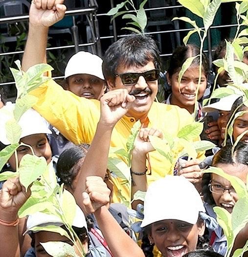 পরিবেশ আন্দোলনে সক্রিয় ছিলেন বিবেক