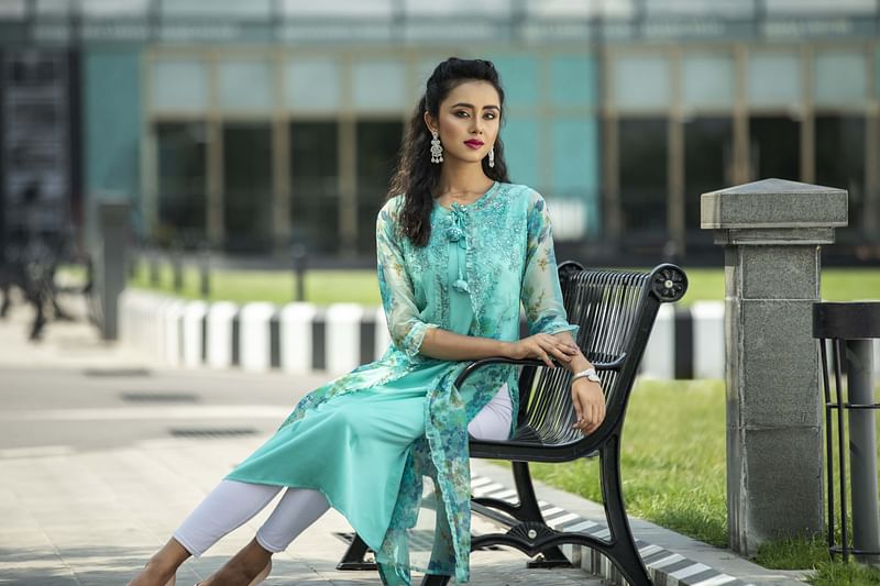 নিজেকে প্যামপার করার মতো পোশাক