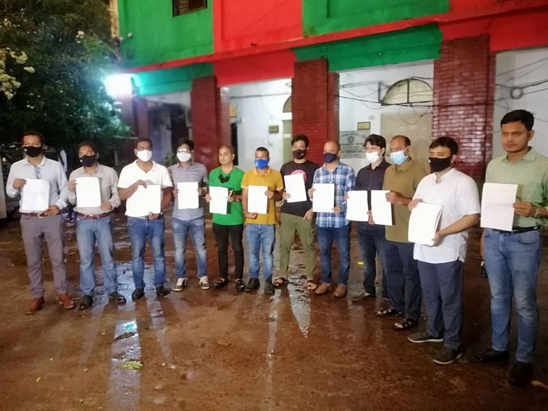 শাহবাগ থানায় অনুসন্ধানী সাংবাদিকেরা