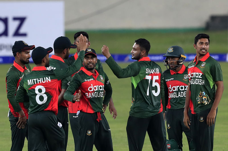 কোন ক্রিকেটার কোন সংস্করণে খেলতে চান, সে ব্যাপারে মতামত জেনেই চুক্তি ঘোষণা করতে চায় বিসিবি।
