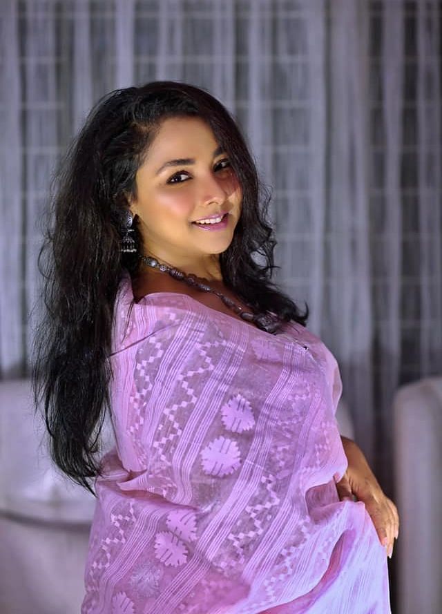 রুনা খান