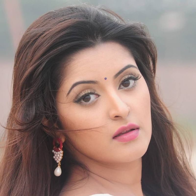পরীমনি
