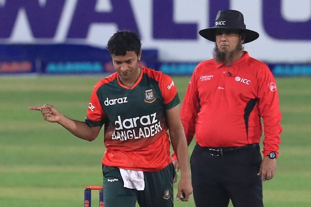 আবারও আইসিসির অলরাউন্ডারদের শীর্ষে সাকিব