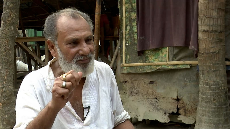 পাকিস্তান আমলের অনেক চলচ্চিত্রে বিন বাজিয়েছেন হারুনুর রশিদ