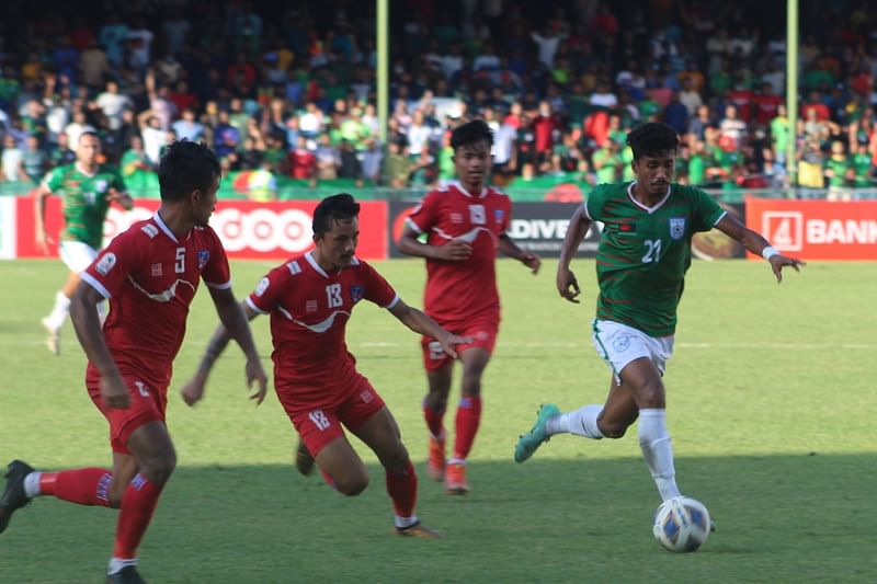 রাকিব হোসেন জানালেন ড্রেসিংরুমে কা’ন্নাকাটি করেছেন বাংলাদেশের খেলোয়াড়েরা