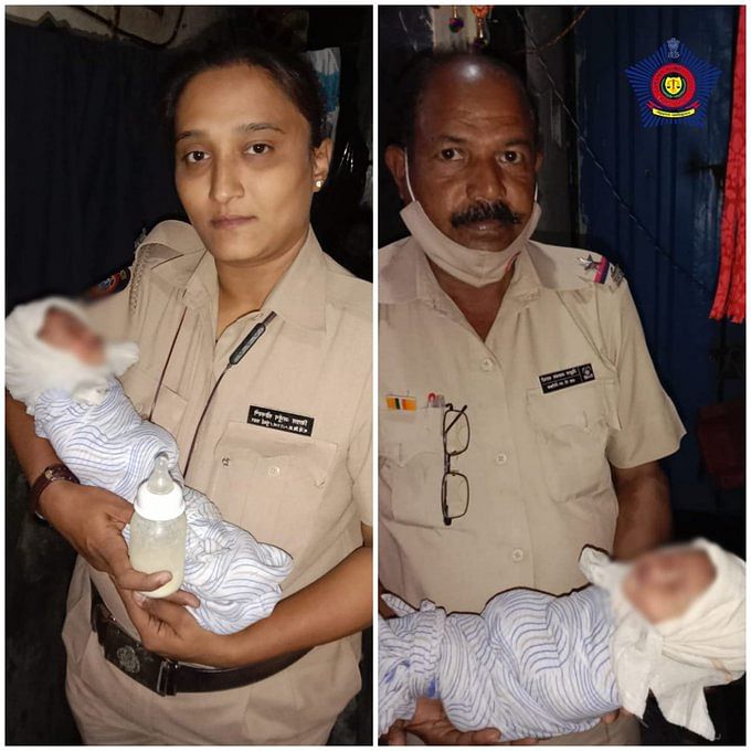 খবর পেয়ে নবজাতকটিকে উদ্ধার করে পুলিশ
