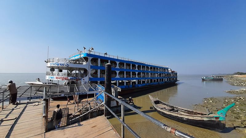 হাতিয়ার তমরুদ্দি লঞ্চ ঘাট
