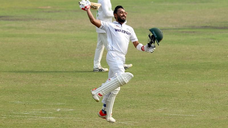 ক্যারিয়ারে প্রথম ২০০, মিঠুনের উদ্যাপনটাও হলো অমনই