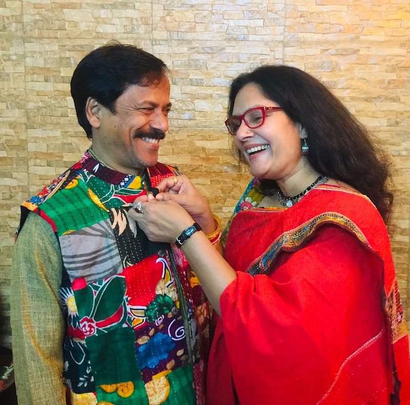 ‘সংসার সুখের হয় রমণীর গুণে’, অথচ সেই রমণীই বললেন তাঁর স্বামীর সততা, অক্লান্ত পরিশ্রম আর দুজনের ভালোবাসায় সংসার জীবনে এতটা পথ এসেছেন