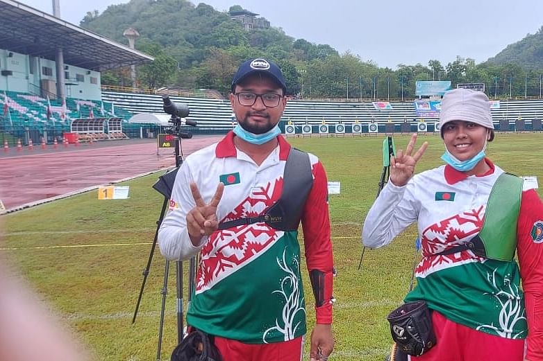 থাইল্যান্ডে রিকার্ভ মিশ্র দলগত ইভেন্টে ফাইনালে ওঠার পর রোমান সানা ও নাসরিন আক্তার