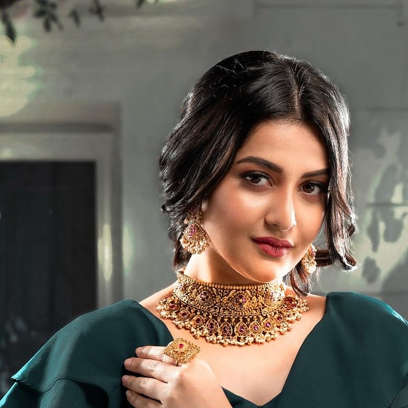 মডেল ও অভিনেত্রী সাহানা