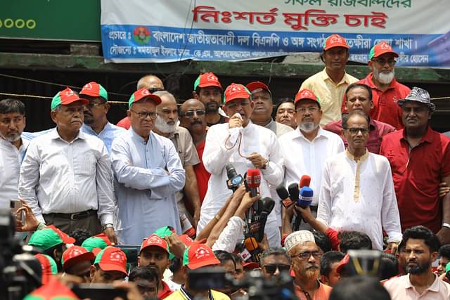 মহান মে দিবস উপলক্ষে বাংলাদেশ জাতীয়তাবাদী দল বিএনপি নয়াপল্টন এলাকায় সমাবেশ করেছে