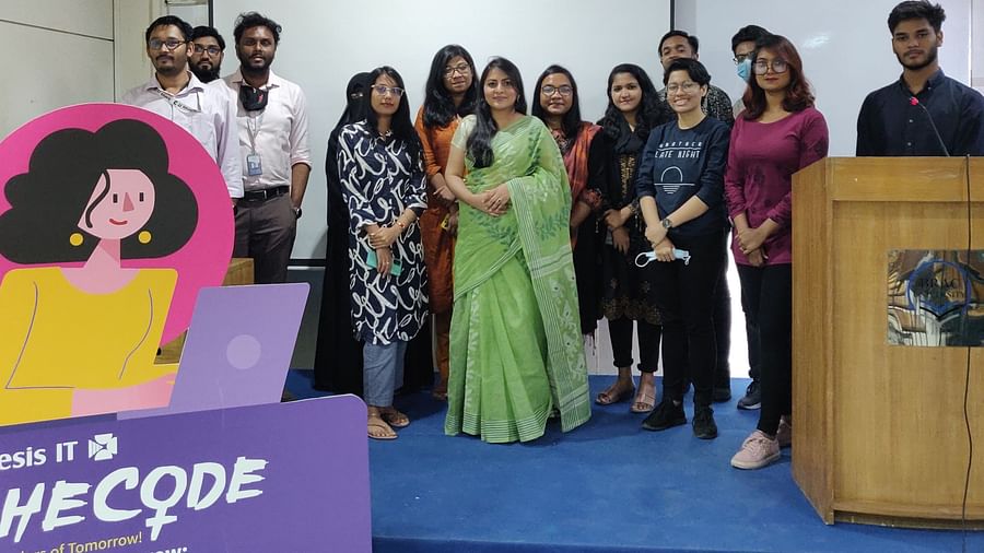 ব্র্যাক বিশ্ববিদ্যালয়ে শিকোড আয়োজনে অংশগ্রহনকারীরা