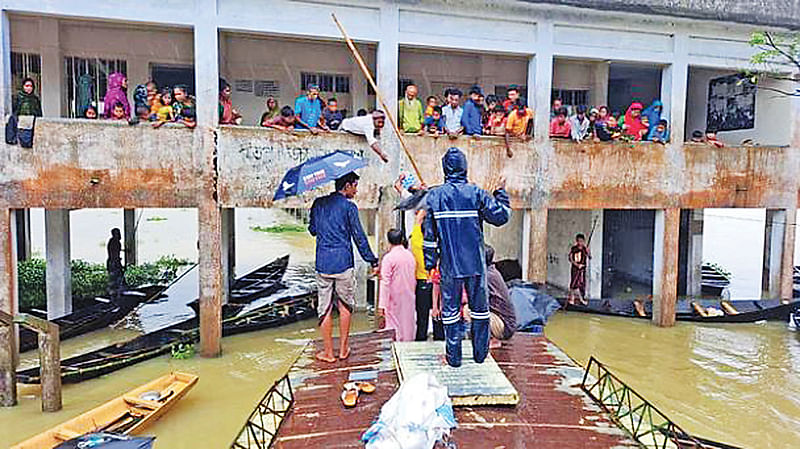  প্রথম আলো