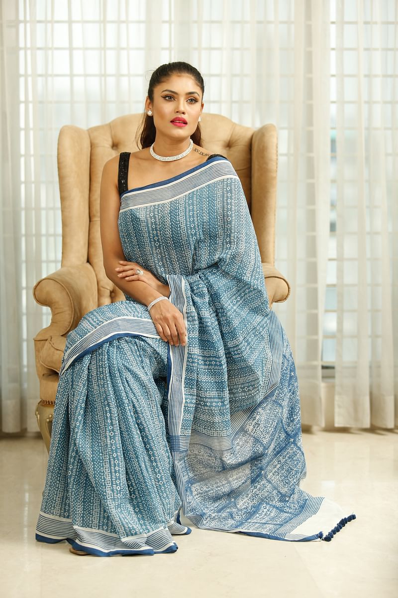 Sari: Curious