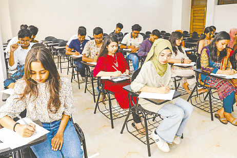এক বছরে তিন বিসিএস শেষ করতে চায় পিএসসি