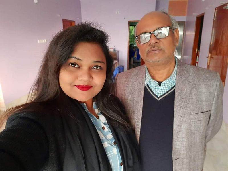বাবা হুমায়ুন রেজার সঙ্গে মেয়ে তাসনীম সাদিয়া
