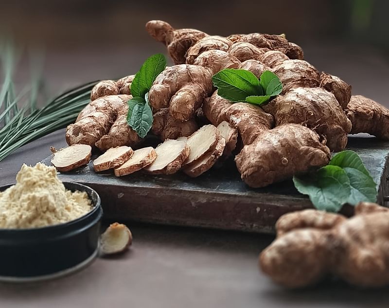 আদার ব্যাপারীর হেঁশেলের খবর