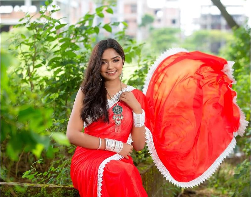 আমাকে কখনো কেউ সামনাসামনি প্রেমের প্রস্তাব দেয়নি