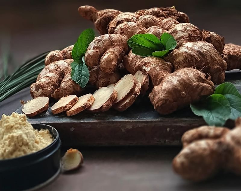 আদার ব্যাপারীর হেঁশেলের খবর