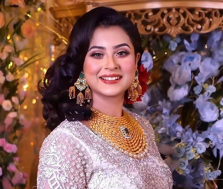 আড়াই বছর আগে শবনম বুবলী যুক্তরাষ্ট্রে যান
