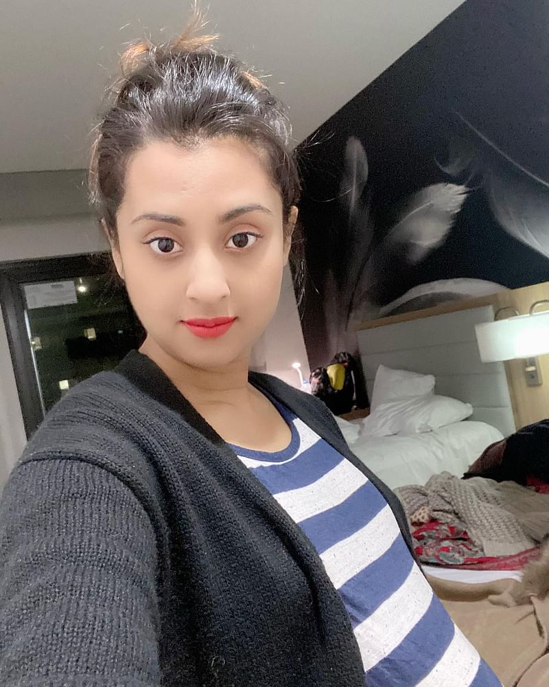 ‘বেবি বাম্প’ এর আরেকটি ছবিতে বুবলী
