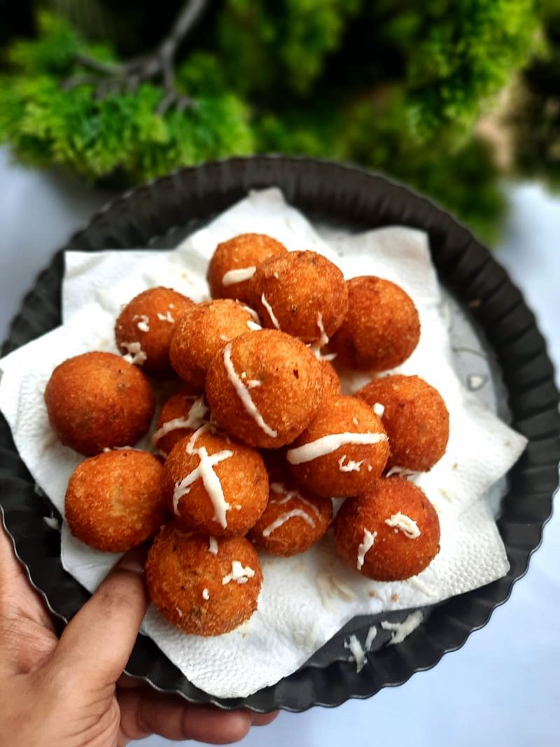 চিজি চিকেন বল