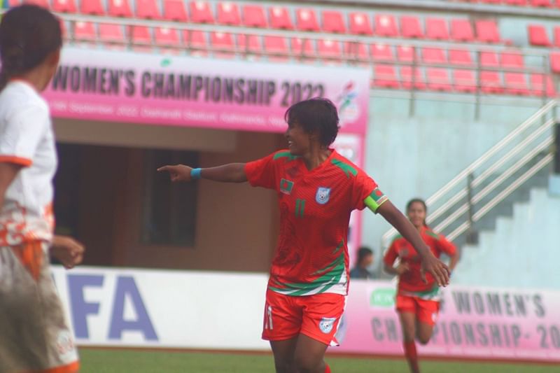 টুর্নামেন্টে ৮ গোল করে সর্বোচ্চ গোলাদাতা ও সেরা খেলোয়াড় সাবিনা