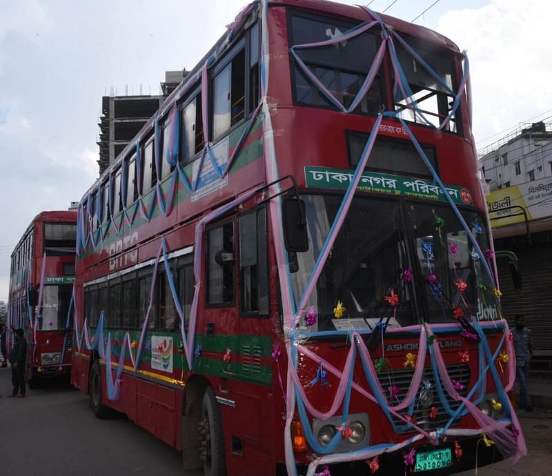 এখন থেকে ঢাকায় আর কোনো পুরোনো বাস নয়, এ রকম সব নতুন বাস নামবে বলে দায়িত্বশীল ব্যক্তিরা জানিয়েছেন