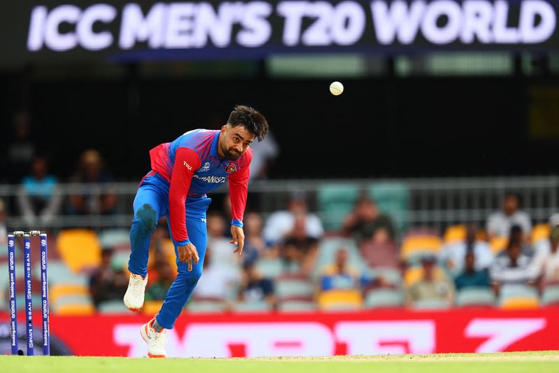 রশিদ খান ২ উইকেট পেলেও ম্যাচের শেষ দিকে চোট পেয়েছেন