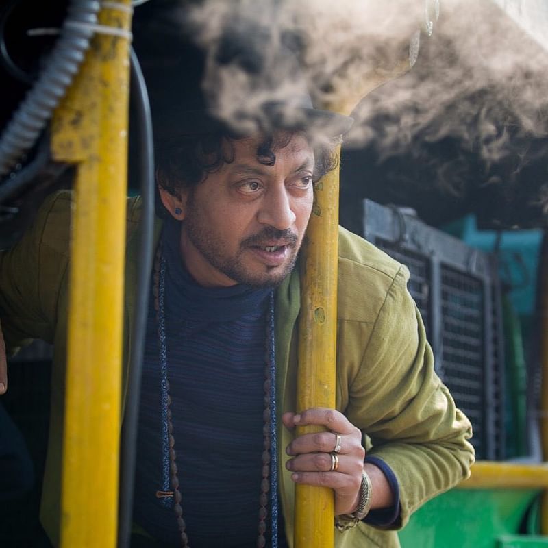 প্রয়াত অভিনেতা ইরফান খান রয়েছেন পঞ্চম স্থানে। ২০২০ সালের ২৯ এপ্রিল মারা গেছেন এই অভিনেতা