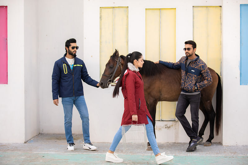 সারার জ্যাকেট এখন দেশে বেশ জনপ্রিয়