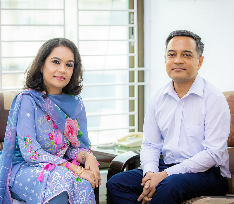 স্নোটেক্স গ্রুপের ব্যবস্থাপনা পরিচালক এসএম খালেদ ও সারা লাইফস্টাইলের পরিচালক শরিফুন রেবা