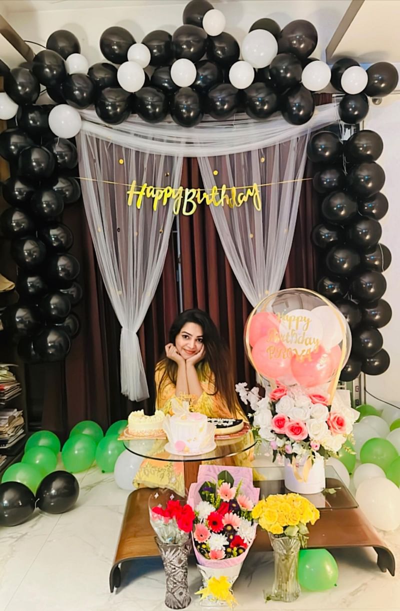 গতকাল ৩০ মার্চ ছিল অভিনয়শিল্পী সাদিয়া জাহান প্রভার জন্মদিন। দিনটি বন্ধু, শুভাকাঙ্ক্ষী ও ভক্তদের শুভেচ্ছা আর ভালোবাসায় কেটেছে। তাই তো সবার প্রতি কৃতজ্ঞতা জানাতে ভোলেননি এই অভিনয়শিল্পী।