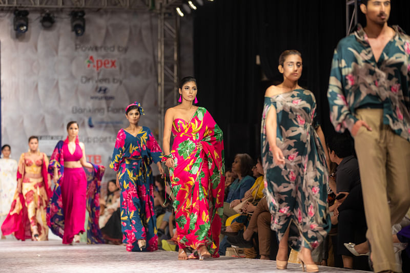 ভারতের ডিজাইনার রিমি নায়ক তার ‘বোটানিক্স’ শিরোনামের গ্রীষ্ম/রিসর্ট ২০২৩ সংগ্রহটি প্রদর্শন করেন
