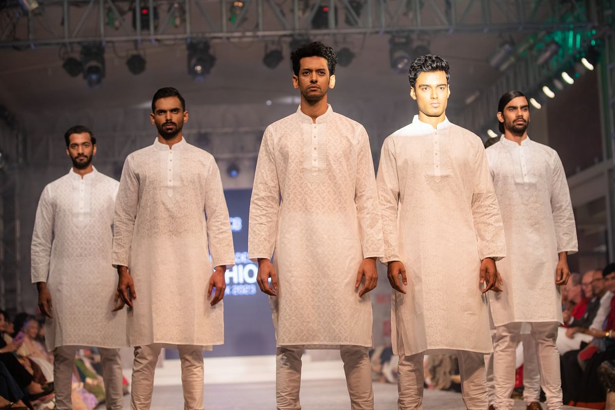 অ্যাপেক্সের উপস্থাপনা