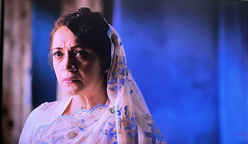 ‘বুকের মধ্যে আগুন’ এর একটি দৃশ্যে