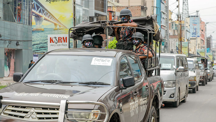 ছবি: সাদ্দাম হোসেন